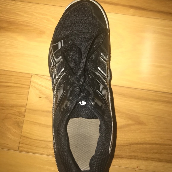 size 8 women's asic volleyball shoes - Picture 2 of 3