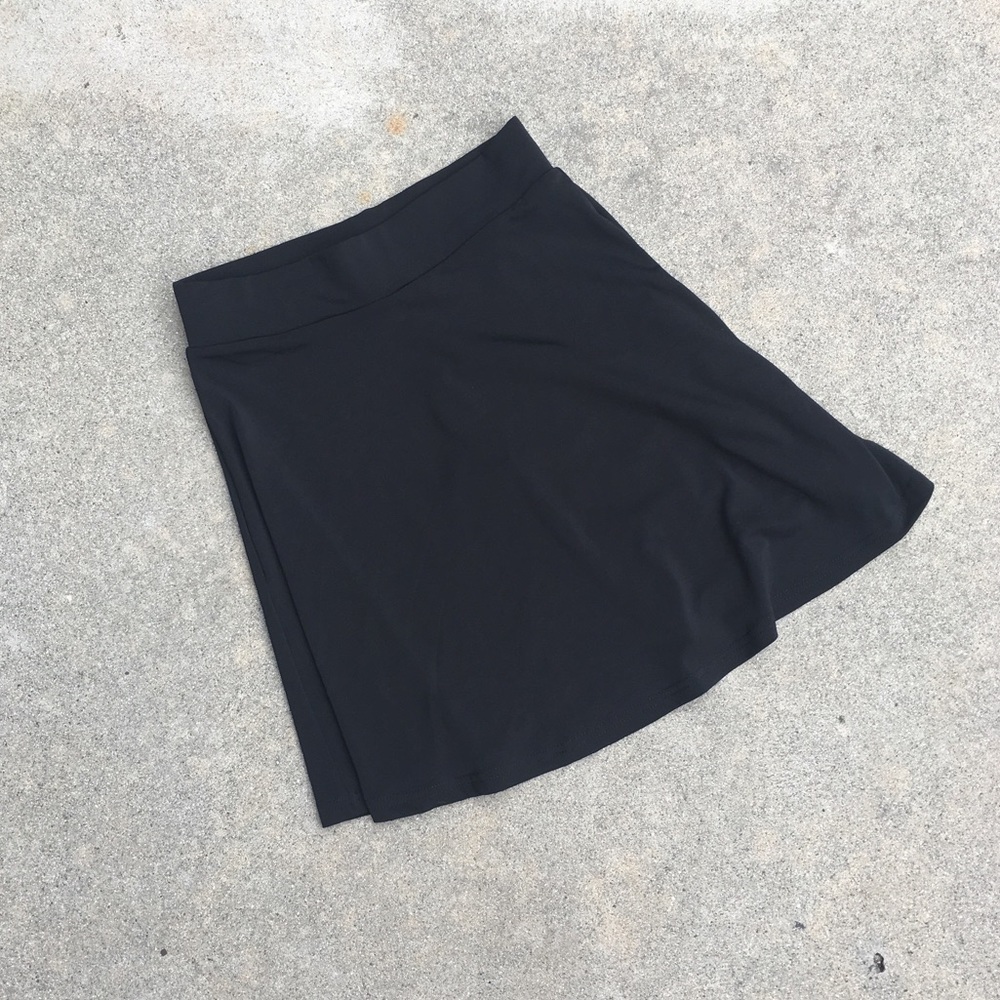 black high waisted skirt!
