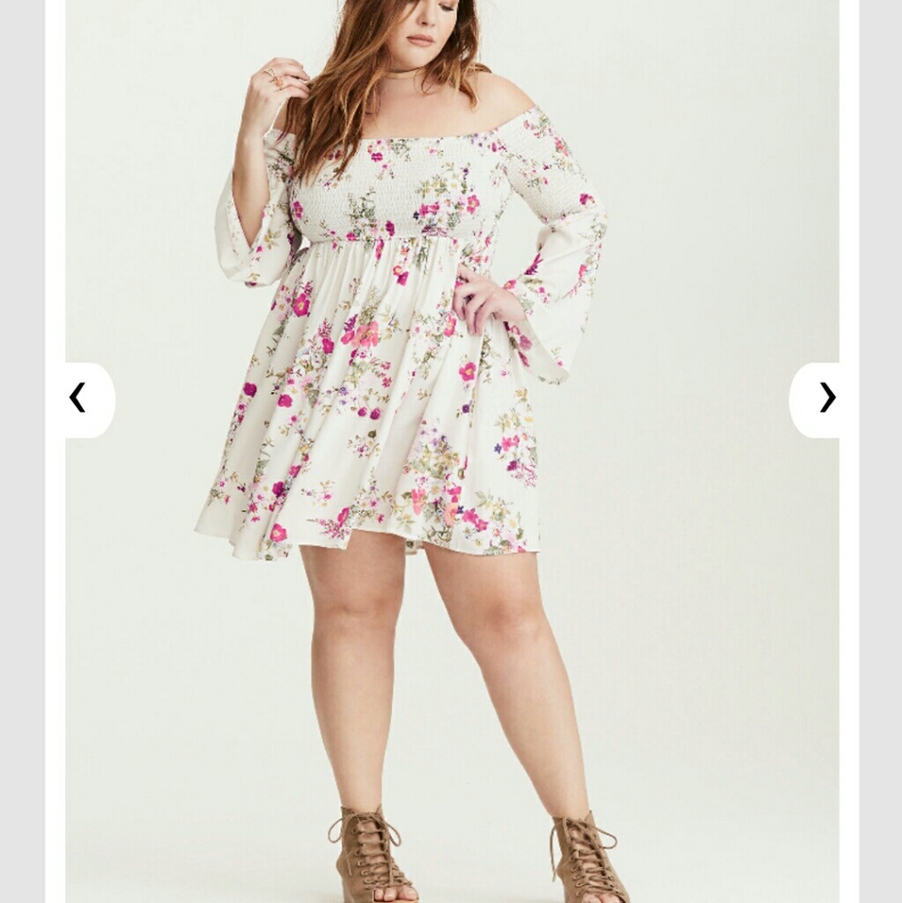 FLORAL PRINT SMOCKED BELL SLEEVE DRESS