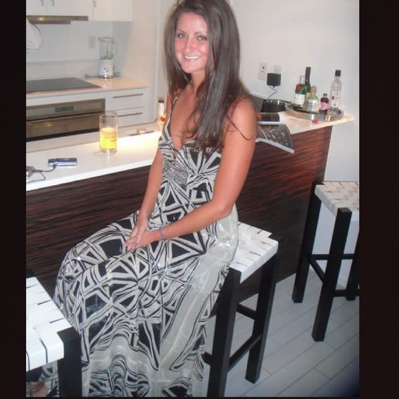 NWOT Nicole Miller 100% Silk Gown/Maxi - Picture 3 of 8