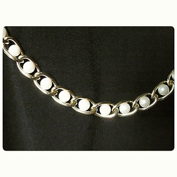 PLUS SIZE BLACK COLD SHOULDER TOP WITH BELT⛄ - Picture 5 of 7