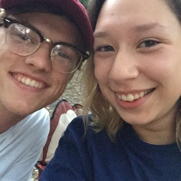 Meet your Posher, Olivia - Picture 3 of 8