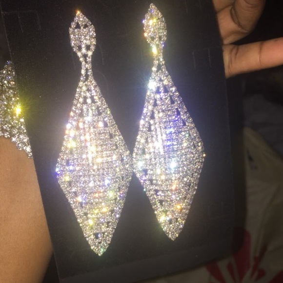 Crystal Earrings - Picture 4 of 5