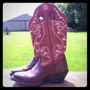 Tony Lama 3R cowgirl boots. Cute!