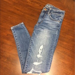 American Eagle ripped pattern jeans