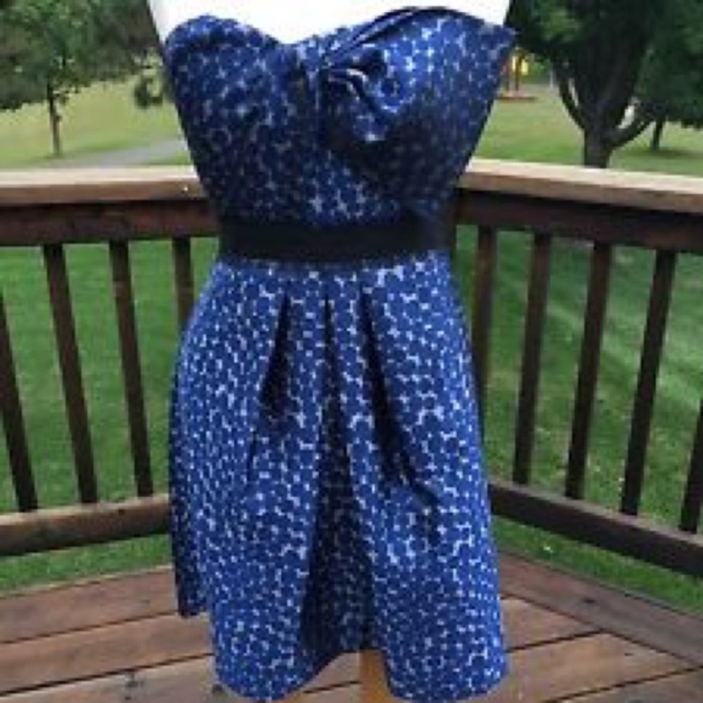 BNWT bcbg blue grey polka dot cocktail dress
