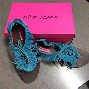 ❗️price drop❗️Betsey Johnson sandals