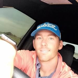 Meet your Posher, Dustin