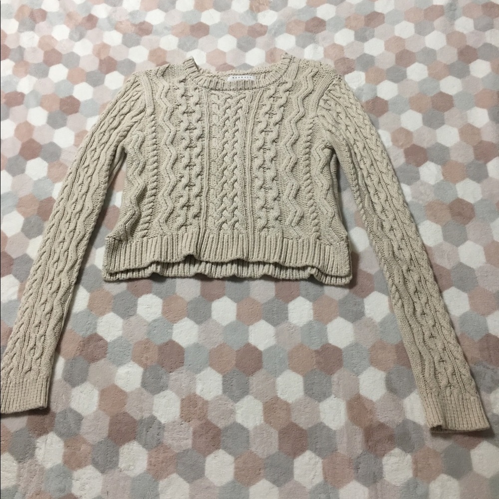 Crop sweater