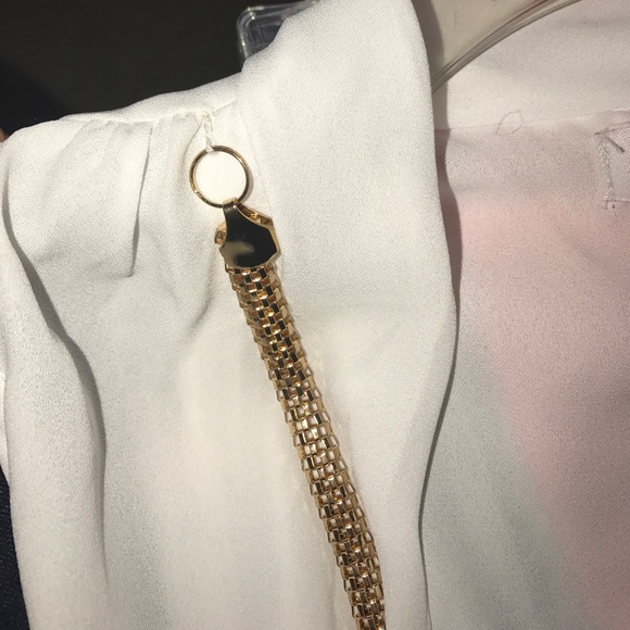 White BLOUSE with NECKLACE LOW TOP - Picture 4 of 4