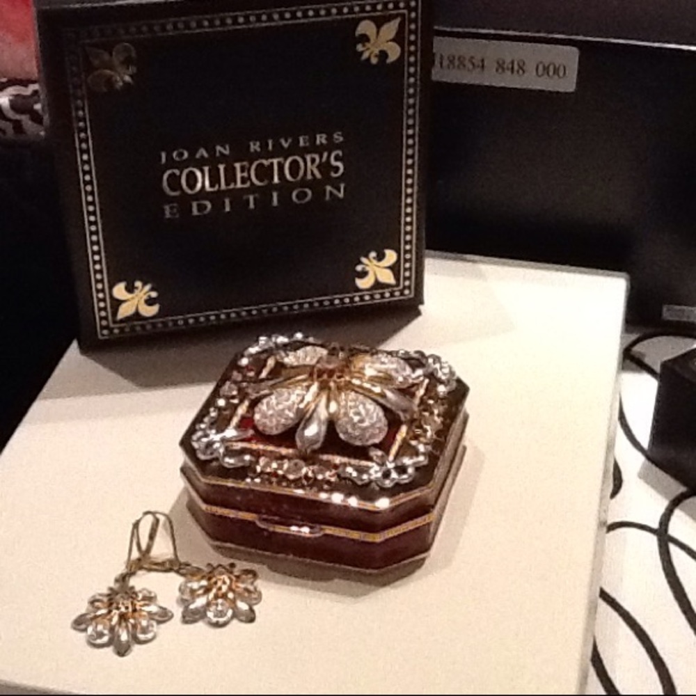 Authentic Hidden Treasures Keepsake Box - image 1