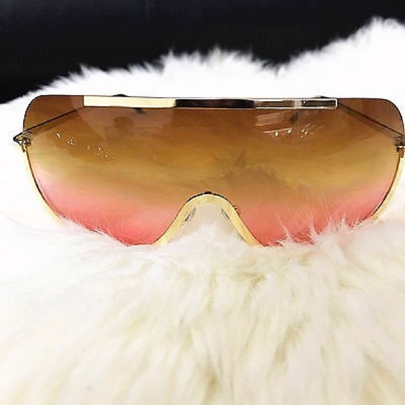 "Amber Rose" Oversized Retro Shield Shades - Picture 3 of 4