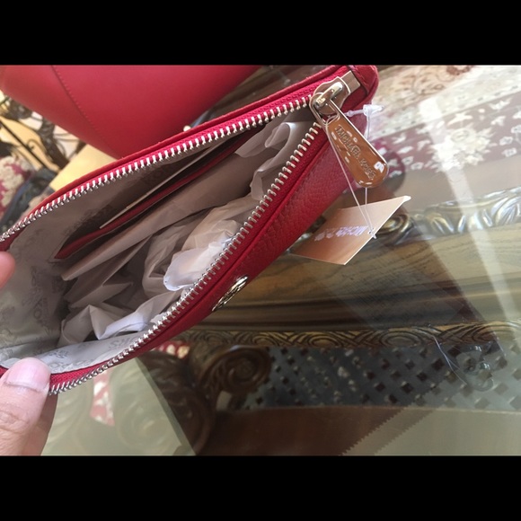 Authentic Michael kors handbag+wallet+travel case - Picture 6 of 8