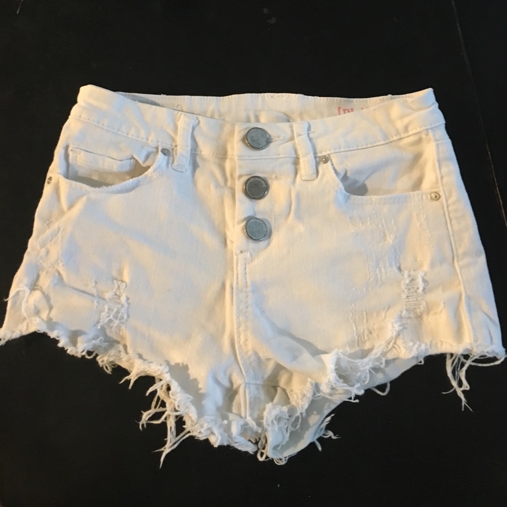 White high waisted shorts from Blank NYC.