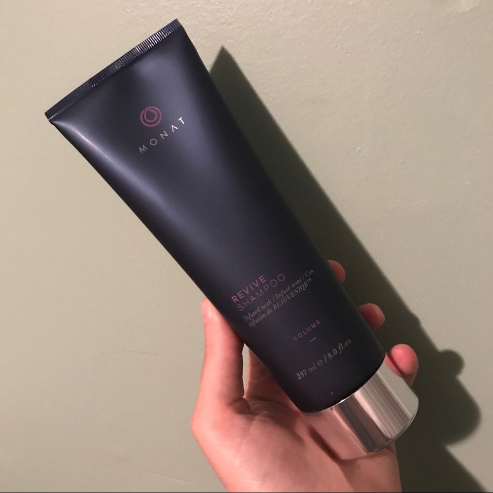 Monat Volume shampoo