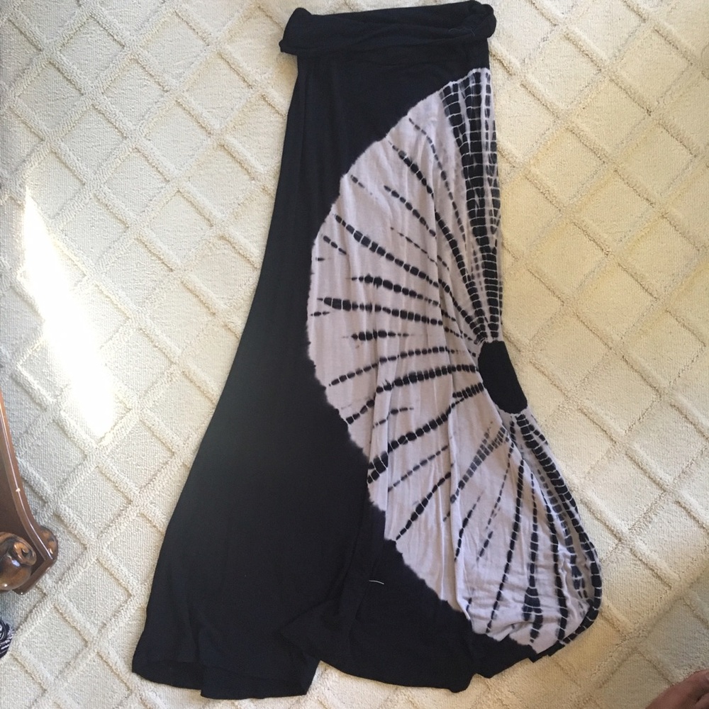 Patterned Maxi Skirt