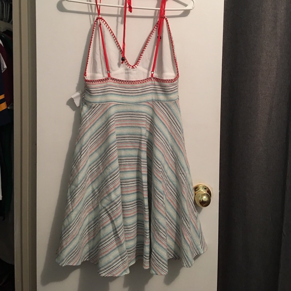 Dress - Picture 2 of 3