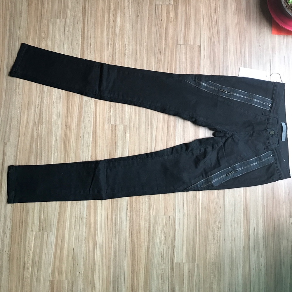 Skinny pants