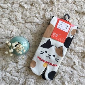 Cute cat toe socks 😻