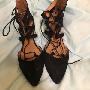 Ankle tie flats