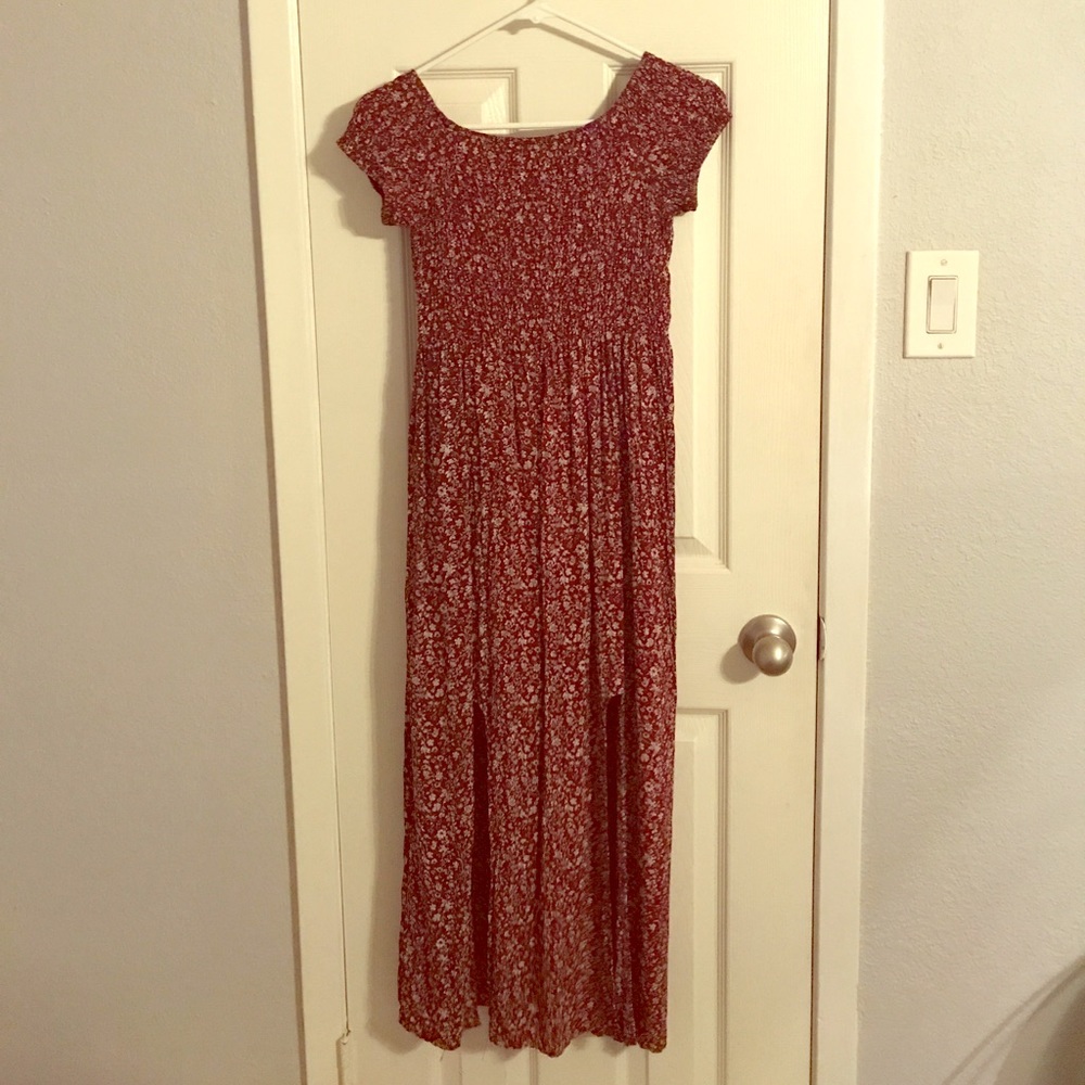 Long dress. GREAT FOR THE FALL FASHION 🍂🍁🍂🍁
