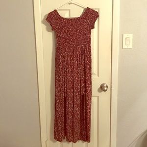 Long dress. GREAT FOR THE FALL FASHION 🍂🍁🍂🍁