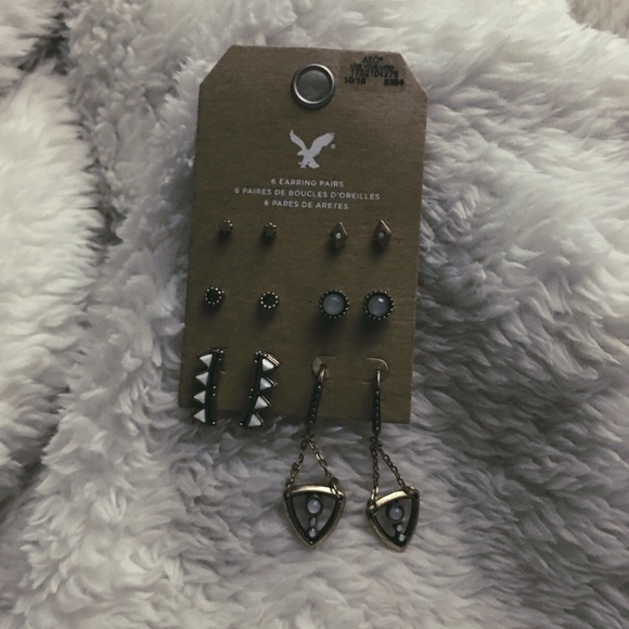 American Eagle Outfitters Jewelry - NWT American Eagle Earrings