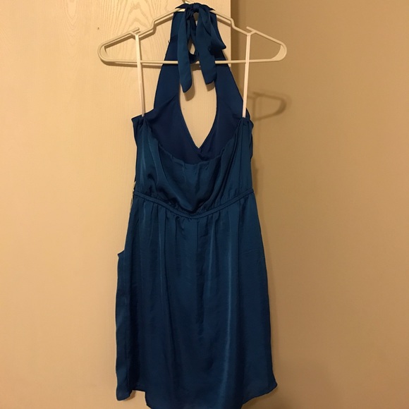 Halter-top dress - Picture 2 of 2