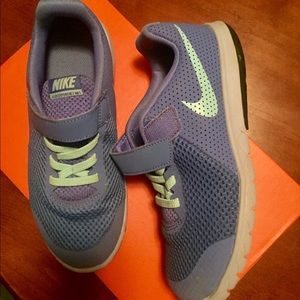 New Youth Nike Flex Experience Shoe