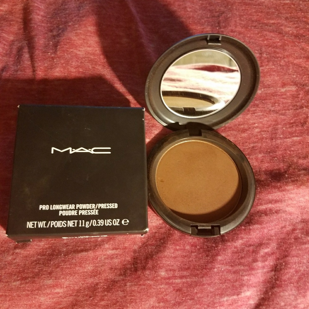 MAC Pro Longwear Powder/Pressed (Dark Deepest)