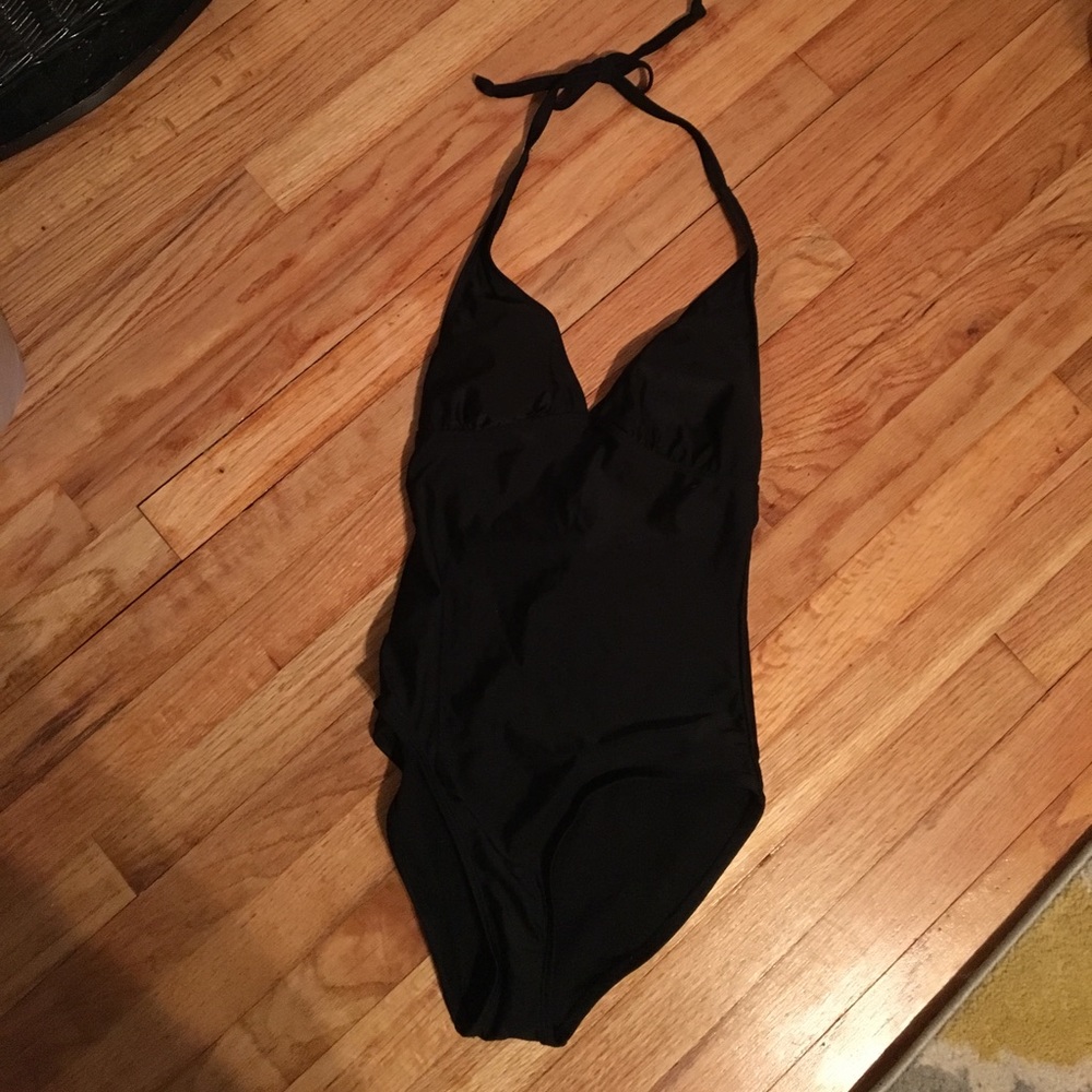 Old Navy one piece bathing suit