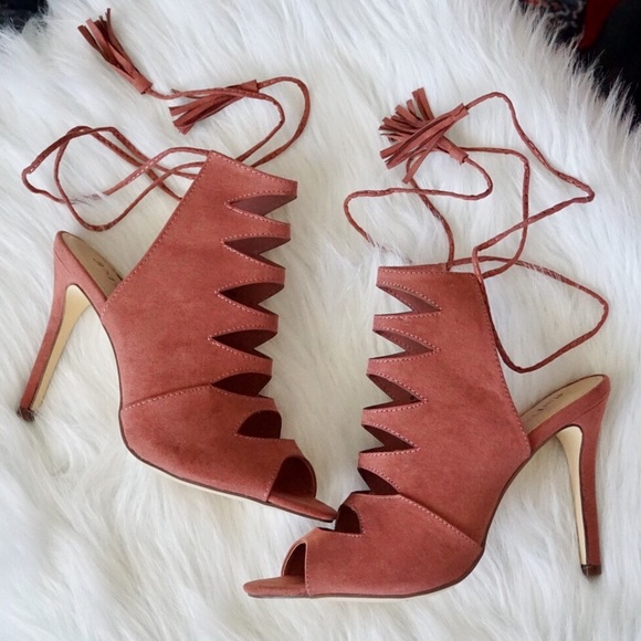 JustFab Shoes - NEW JustFab Rose Lace Up Heels With Cutout Details