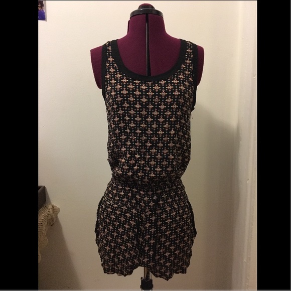 Pull & Bear Black Print Romper - Picture 1 of 5