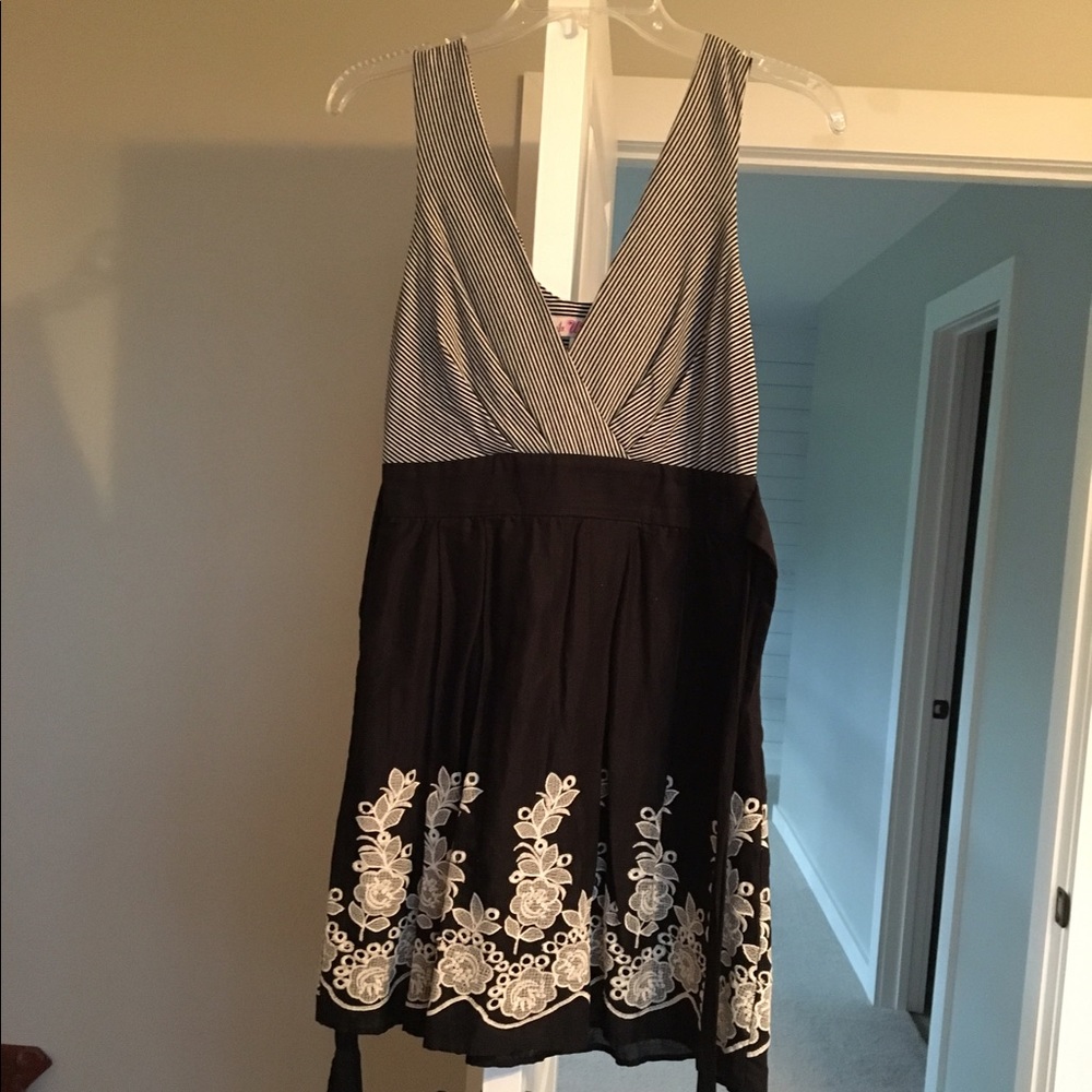 PRICE DROPPED! Black and white dress