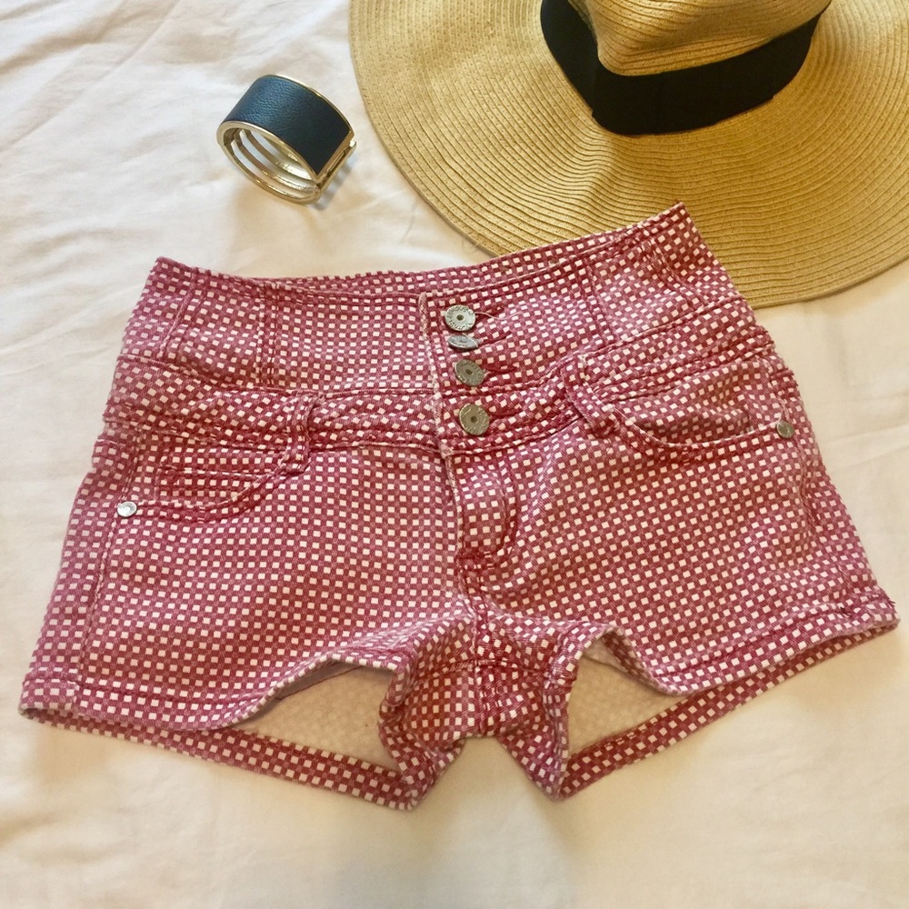 High Rise checkered pattern jean shorts♥️
