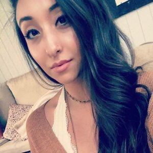 Meet your Posher, Yasmin