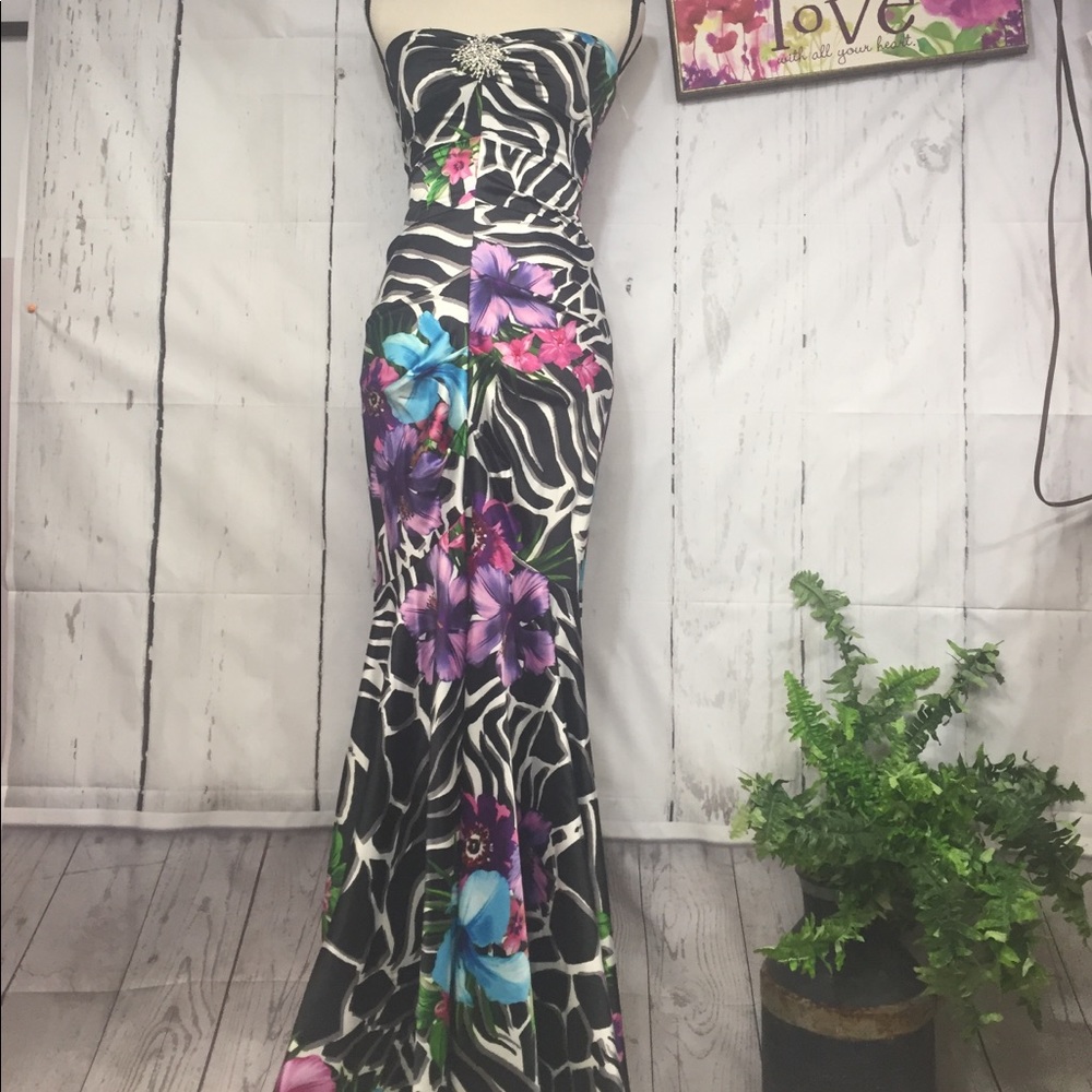 ( CACHE )  Prom  Dress