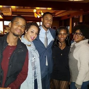 Meet your Posher, Raymond