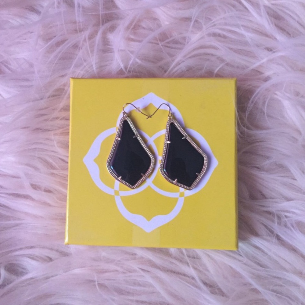 kendra scott earrings