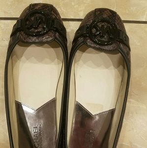 Michael Kors flat