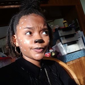 Meet your Posher, Regene