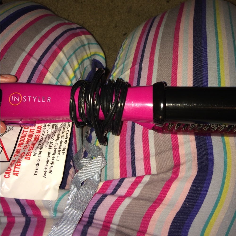 Pink instyler rotating iron