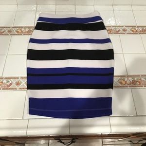 Kardashian kollection mid tight skirt