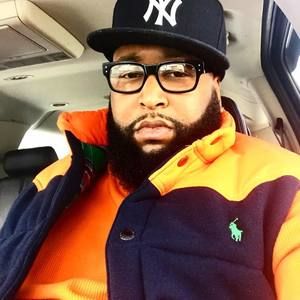 Meet your Posher, Derrick