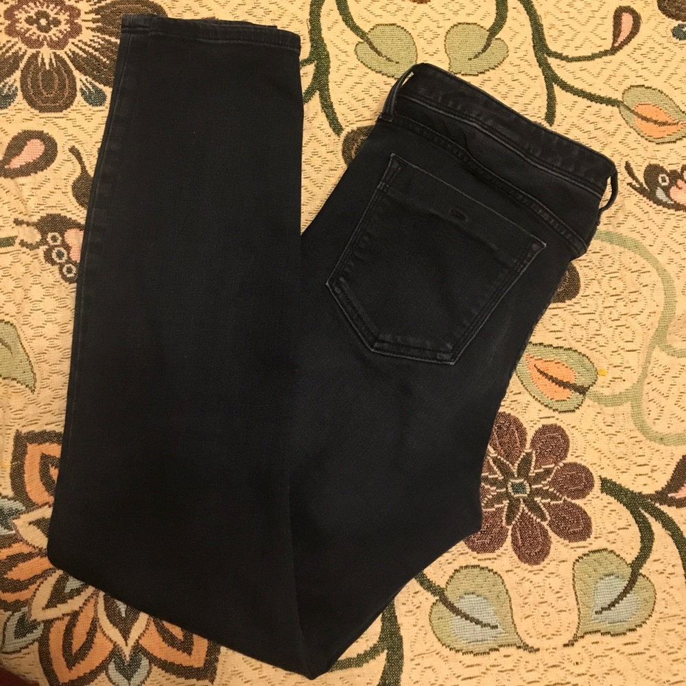 Banana republic size 30 skinny jeans.
