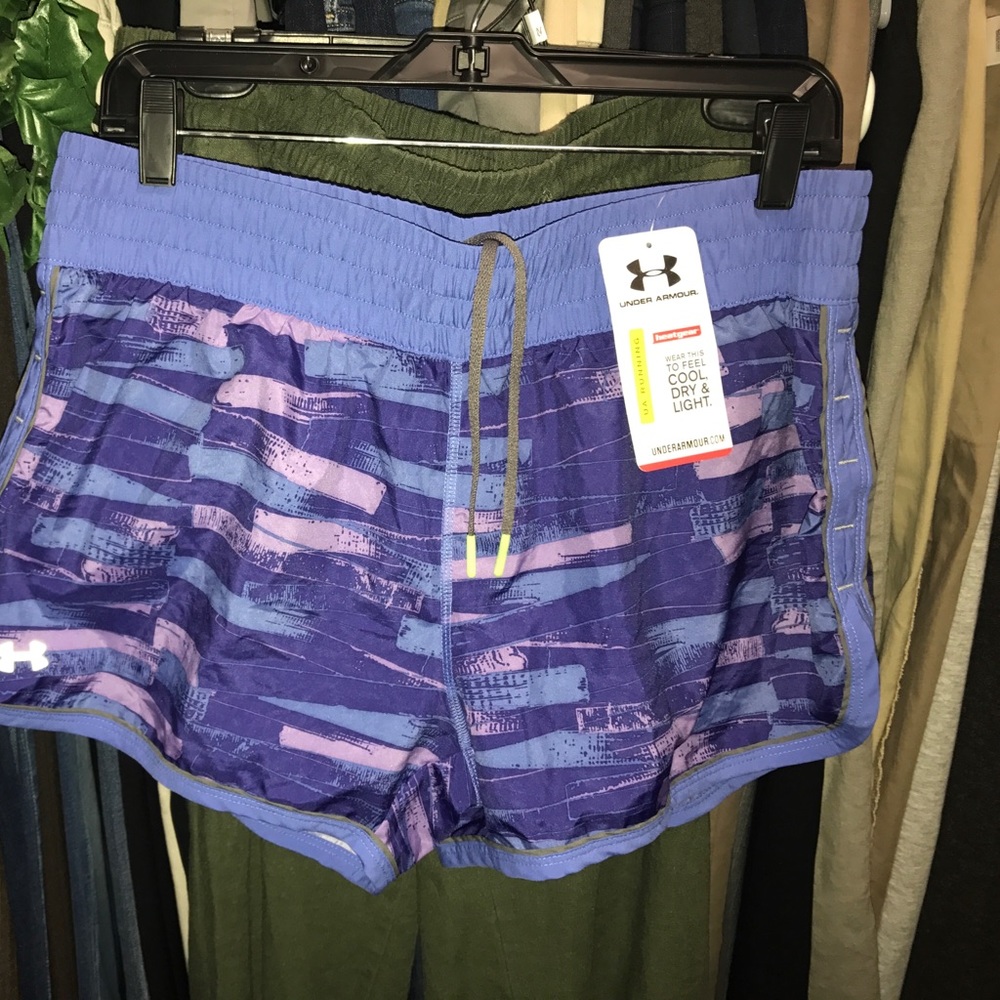 Underarmor running shorts size large new w tags