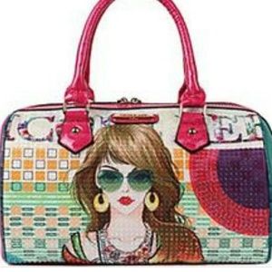 Meet your Posher, Alicia