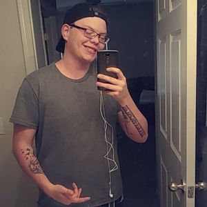 Meet your Posher, Christian