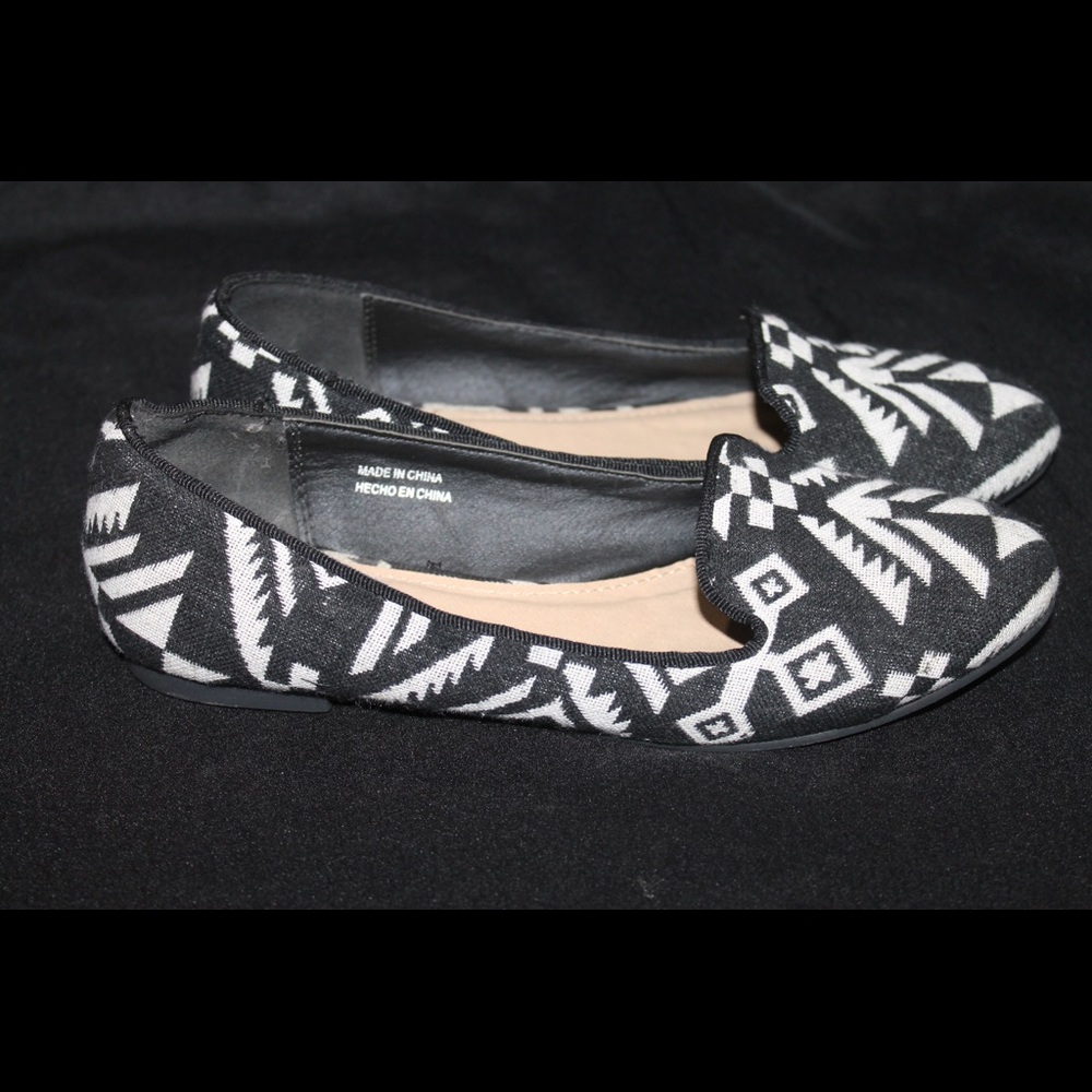 Women's flats