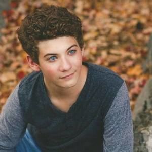 Meet your Posher, Nikoli